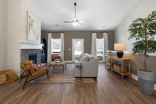 The Etowah &mdash; Lake Craftsman in Lake Arrowhead, Waleska, GA