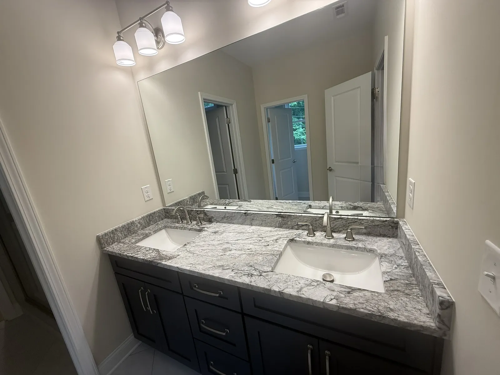 100 Diane Court &mdash; bathroom with double vanity