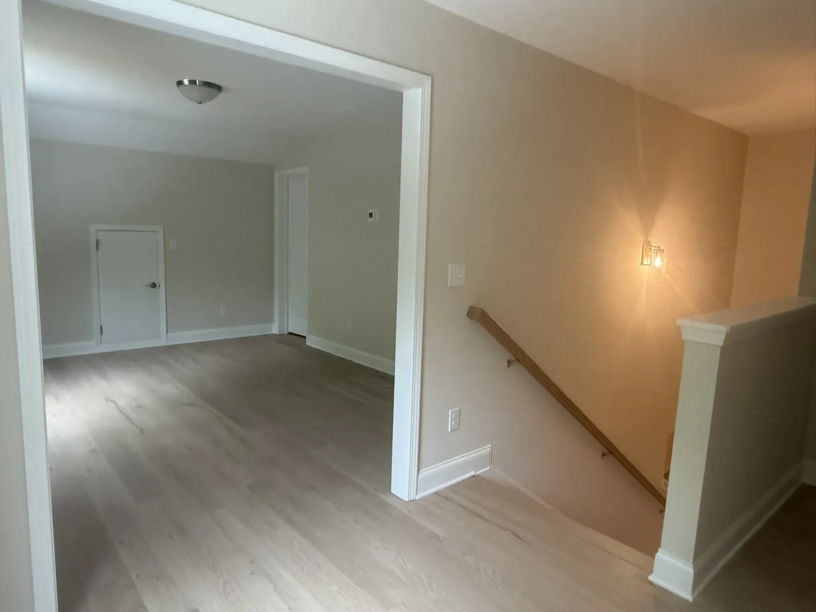 100 Diane Court &mdash; bonus room