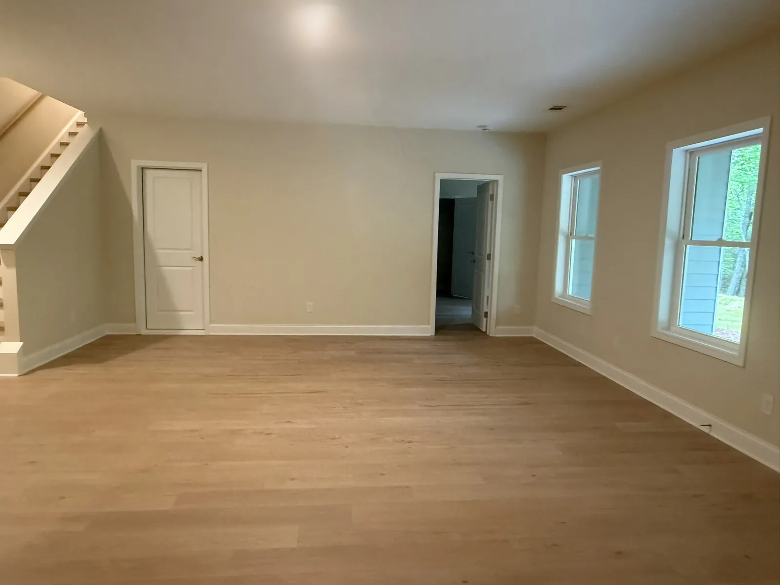 100 Diane Court &mdash; bedroom