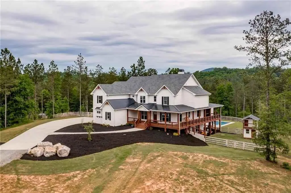 The Victory — TIH custom home in Talking Rock, GA