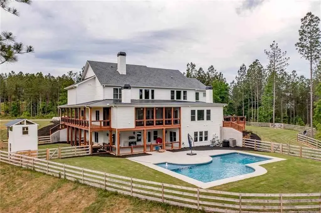 The Victory — TIH custom home in Talking Rock, GA
