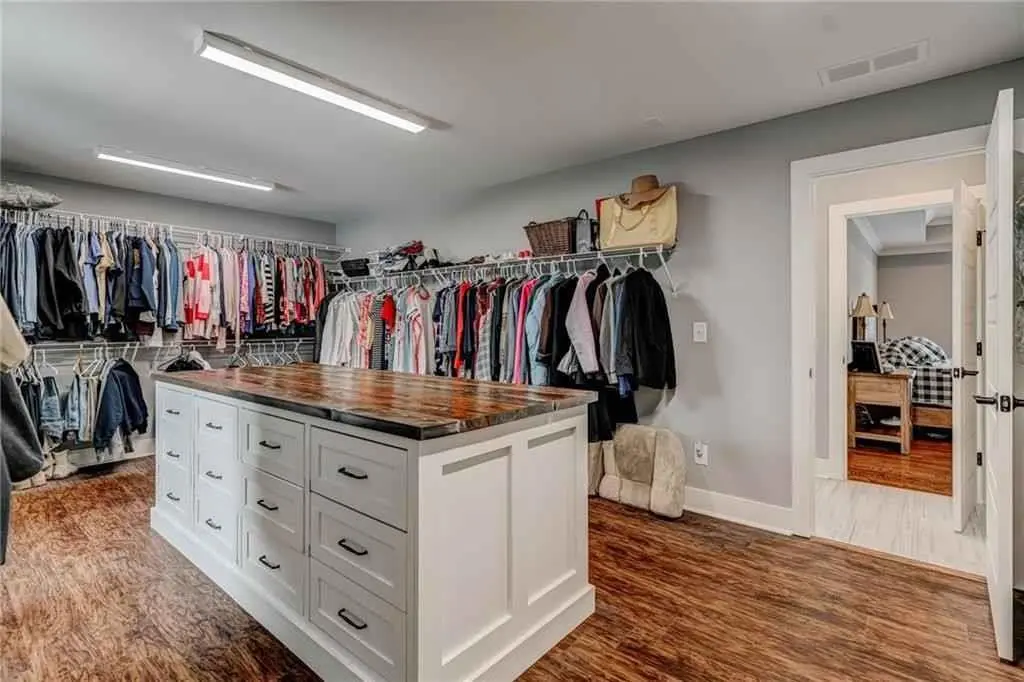 The Victory — TIH custom home in Talking Rock, GA